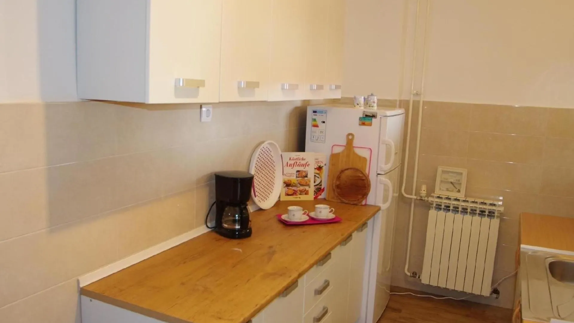 Geraeumige Ferienwohnung In Pula Mit Gemeinsamem Garten Apartment